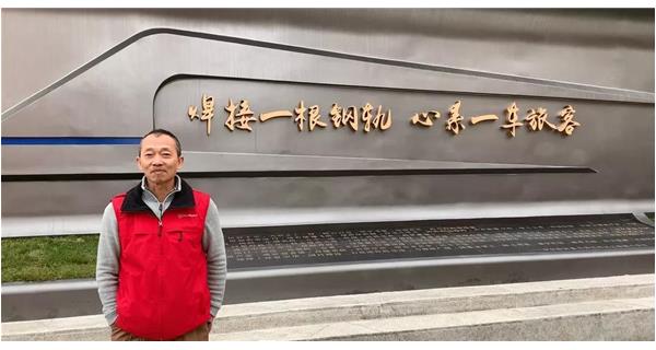 焊軌故事 | K系列焊軌機和焊接人一起，“托起”國民安全大任